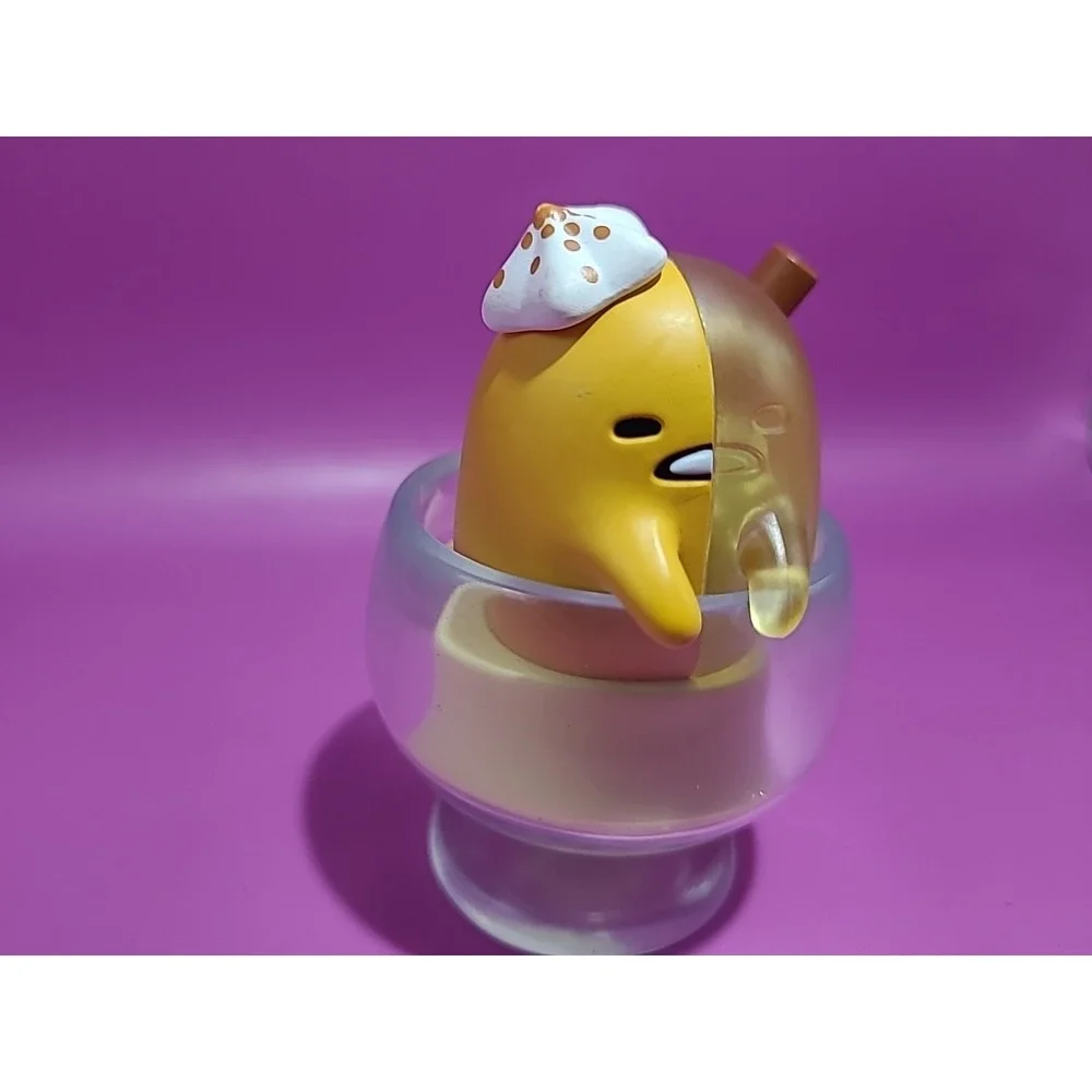 Mighty Jaxx Kandy X Sanrio Characters, Snowy‎ Dreams (RARE - Gudetama)